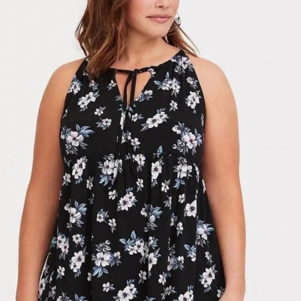 Torrid Size 1 1X Black Floral Print Baby Doll Tank Top Empire Waist Keyhole